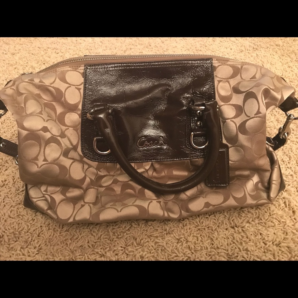 Authentic Coach bag - Picture 1 of 6